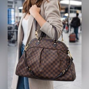 Authentic Louis Vuitton Damier Ebene Trevi tote bag GM with certificate